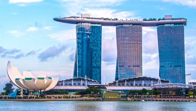 marina bay sands überprüft 7 500 arbeiter auf covid-19